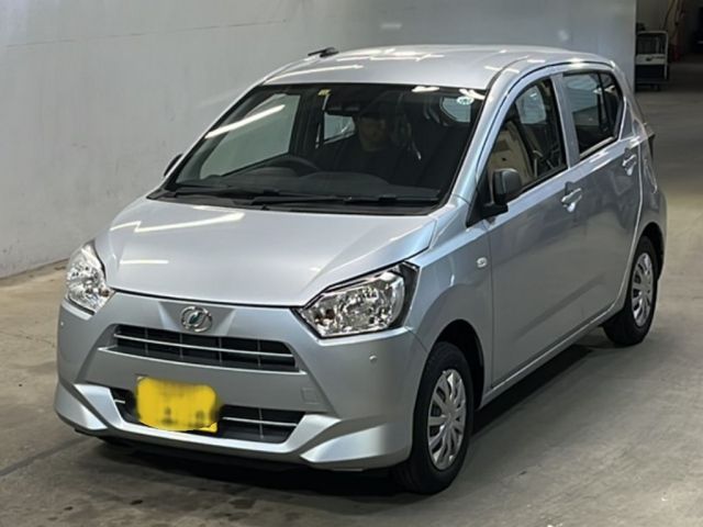 3100 Daihatsu Mira e s LA350S 2022 г. (KCAA Fukuoka)